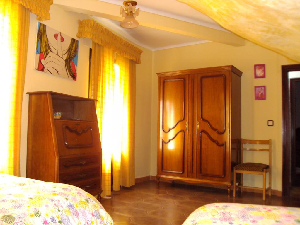Casa Rural Cuevas Del Sol Setenil De Las Bodegas Phòng bức ảnh